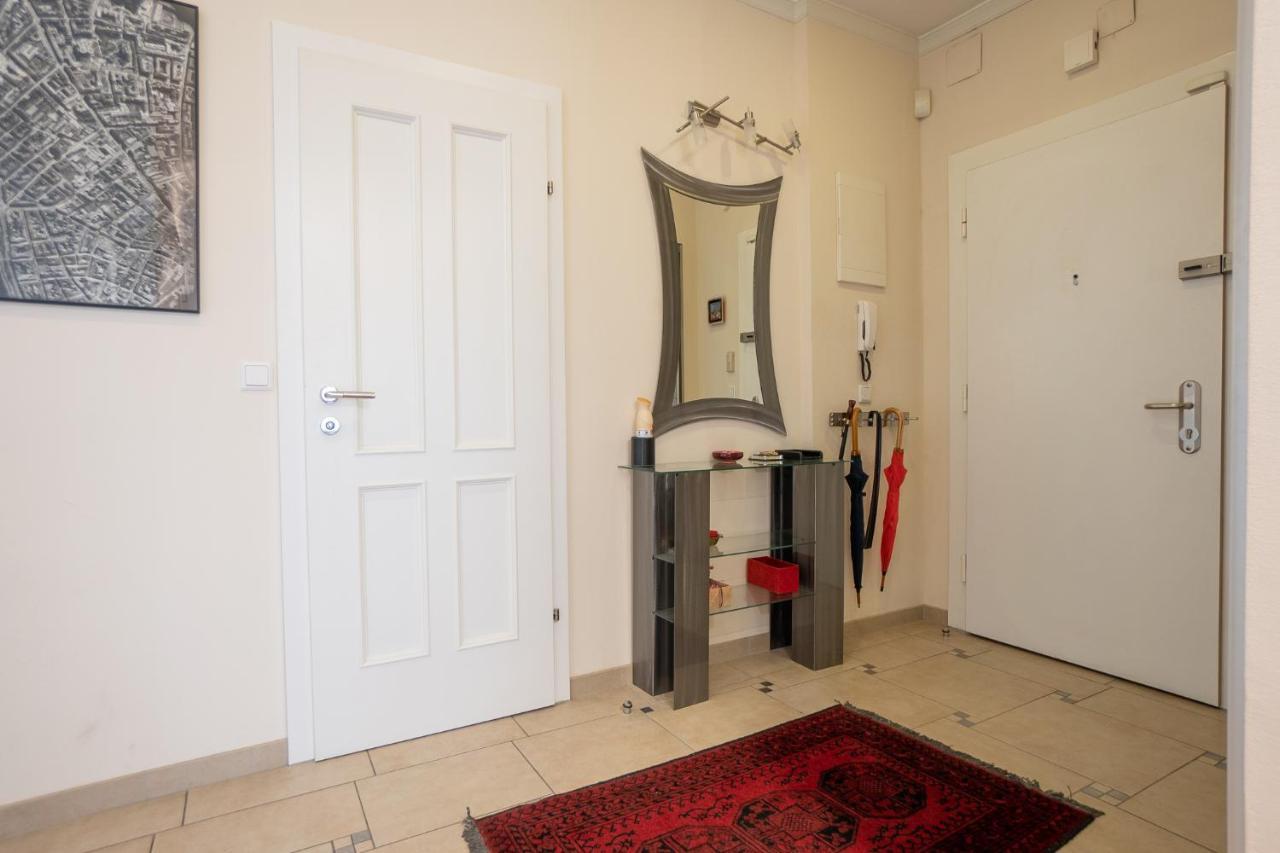 Apartment With A Balcony - 15 Min To City Center Vienna Luaran gambar